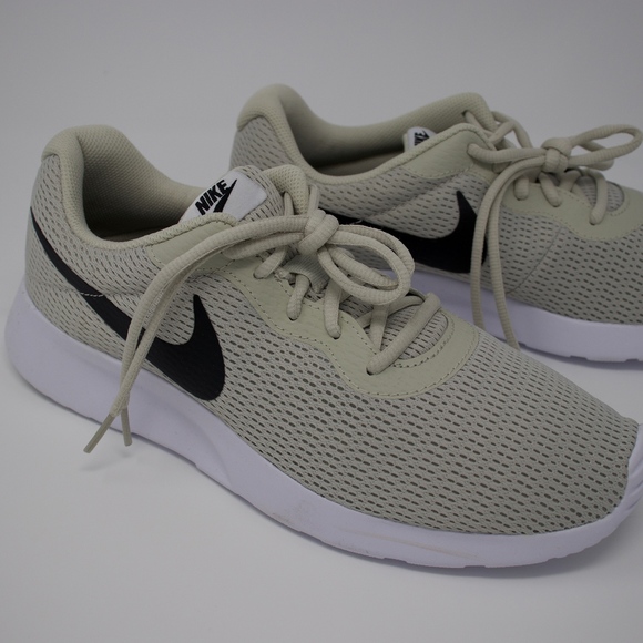 Nike Other - Tanjun Running Shoe MEN'S 8.5 M Light Bone/Black!!